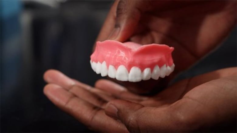 Researchers Develop Drug-filled 3-D Printed Dentures