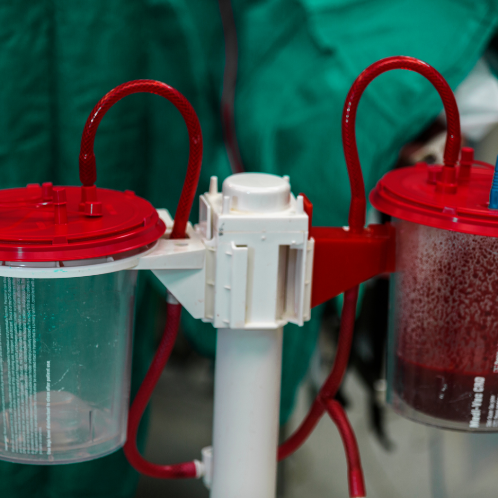 Autotransfusion devices