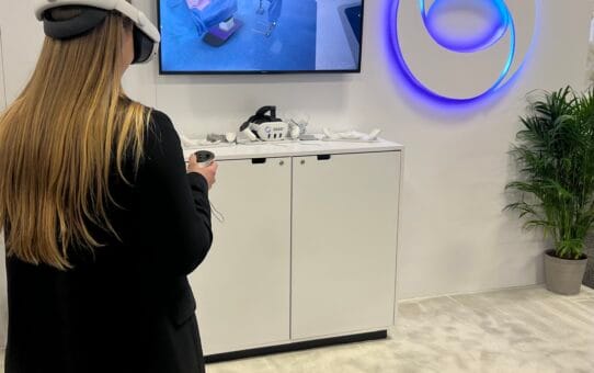 Virtual and Augmented Reality Innovations Take Center Stage at AAOS 2024