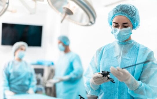 Smart Laparoscopic Visualization: AI in the OR (2026)